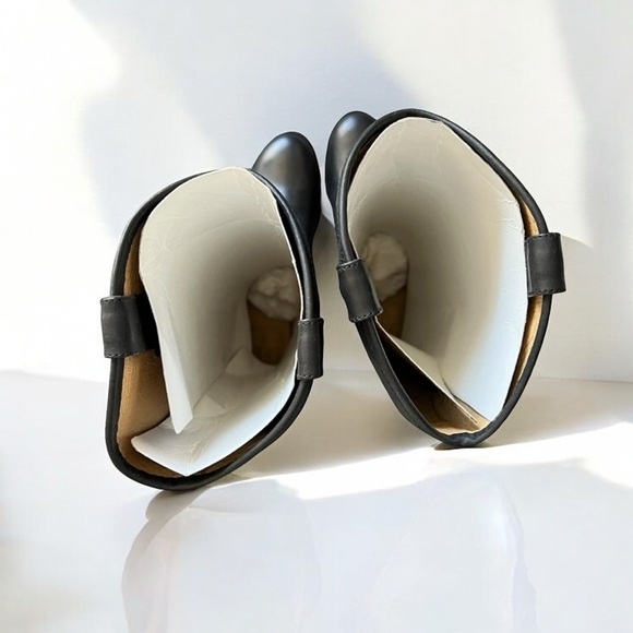 🌻NEW FRYE Melissa Button Equestrian Style Black Leather Boots || Size 5.5 - Picture 9 of 12